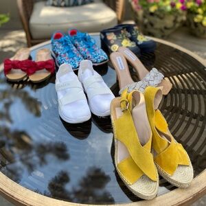 Closet clean out! New listings!💚